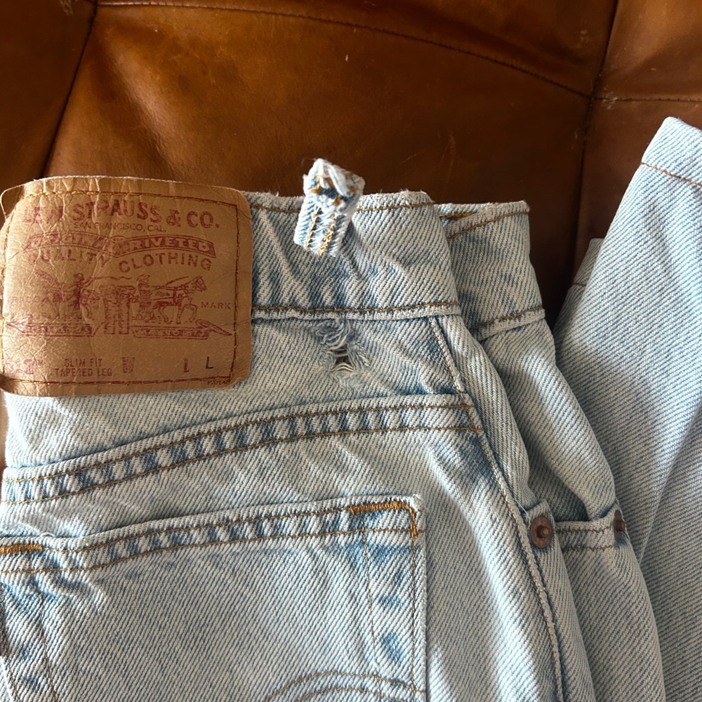 Vintage Levi's 512 Light Blue Slim Fit Jeans - Picture 4 of 6